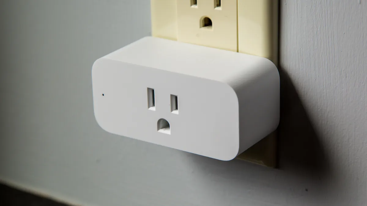 Heavy-duty smart plug connected to a space heater